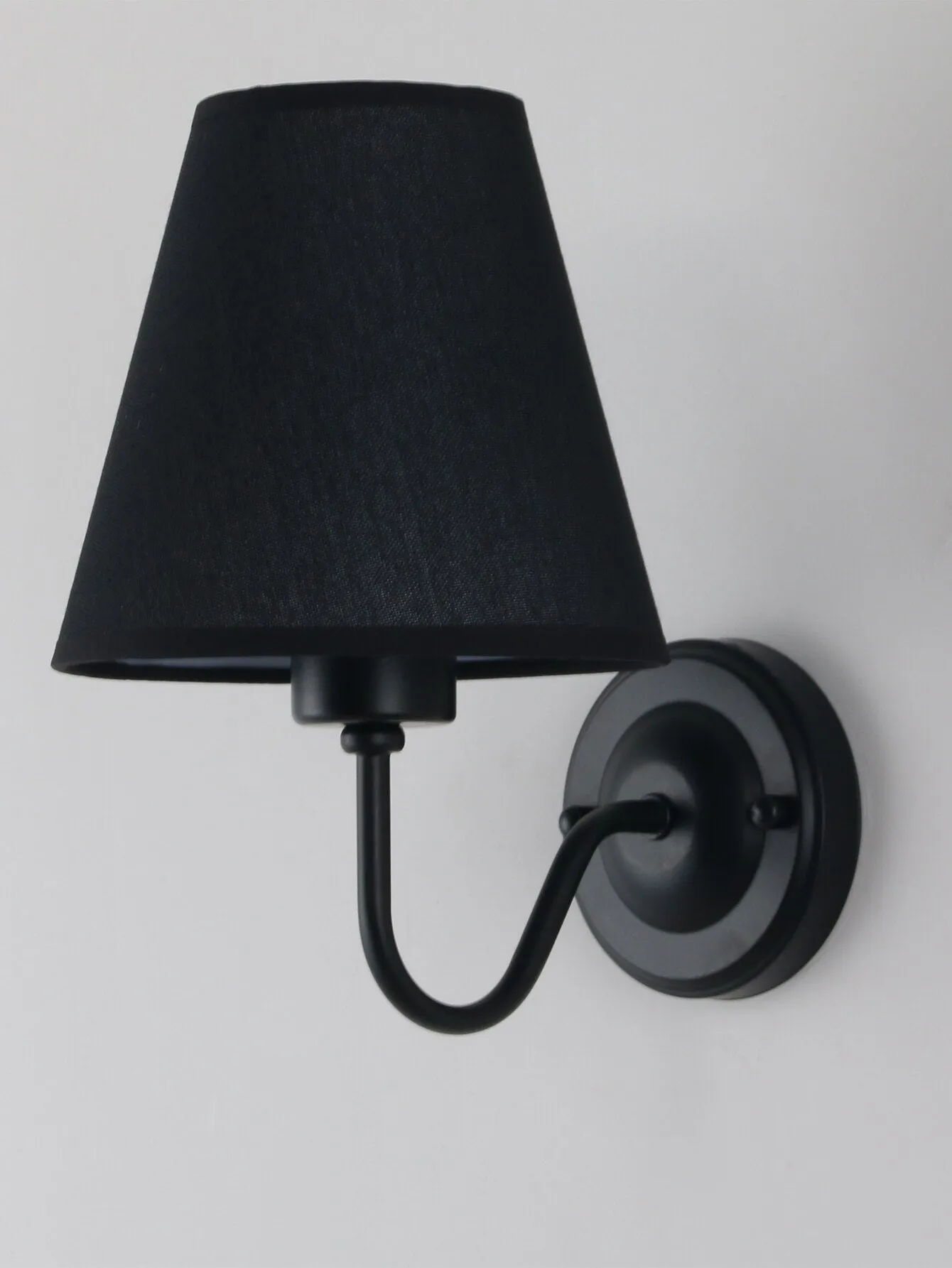 Modern E27 Indoor Wall Lamp for Living Room (Bulb Not Included)