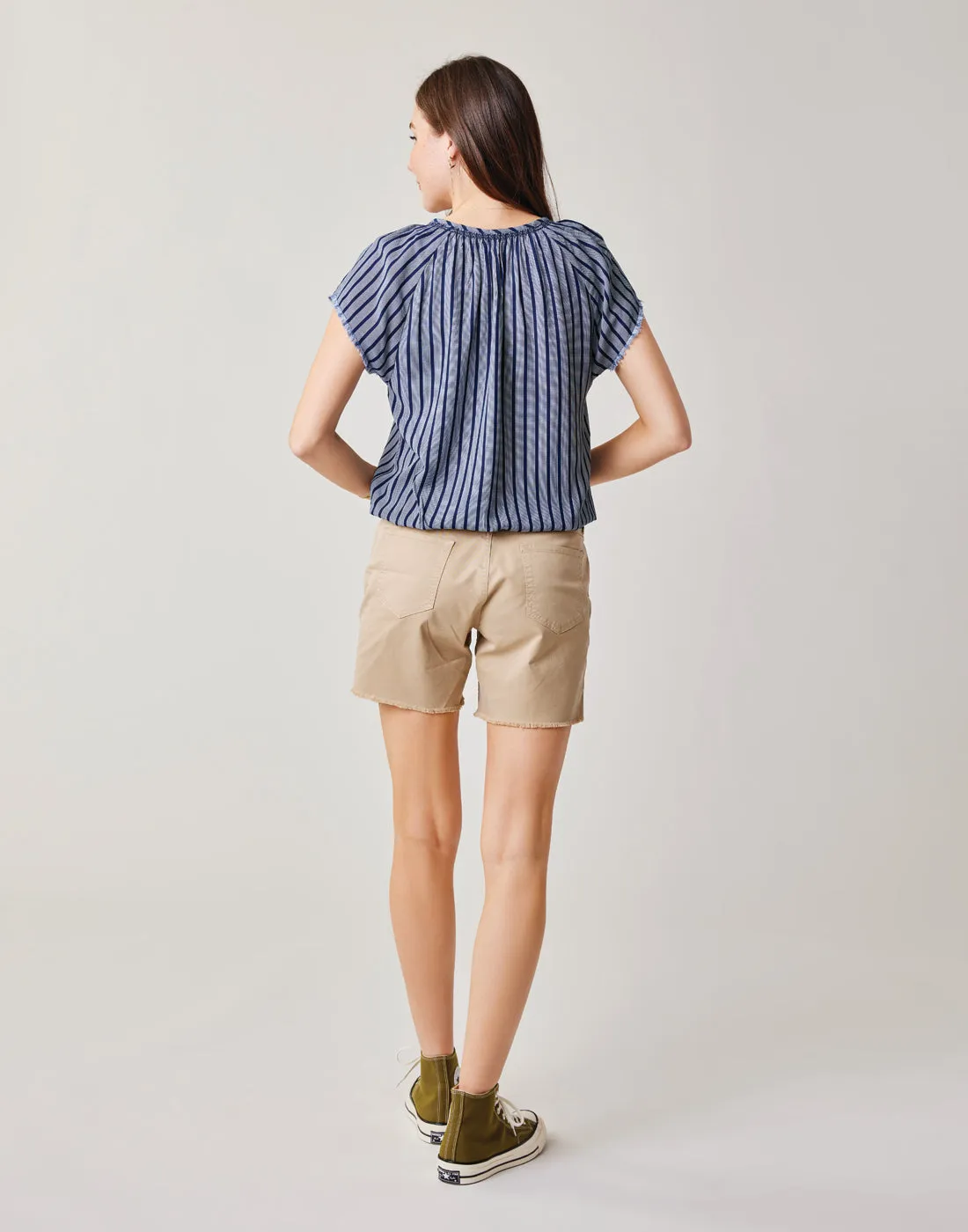 Oahu 6" Twill Short: Light Khaki